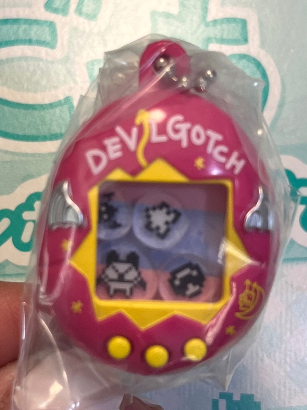 Tamagotchi shaker Gashapon